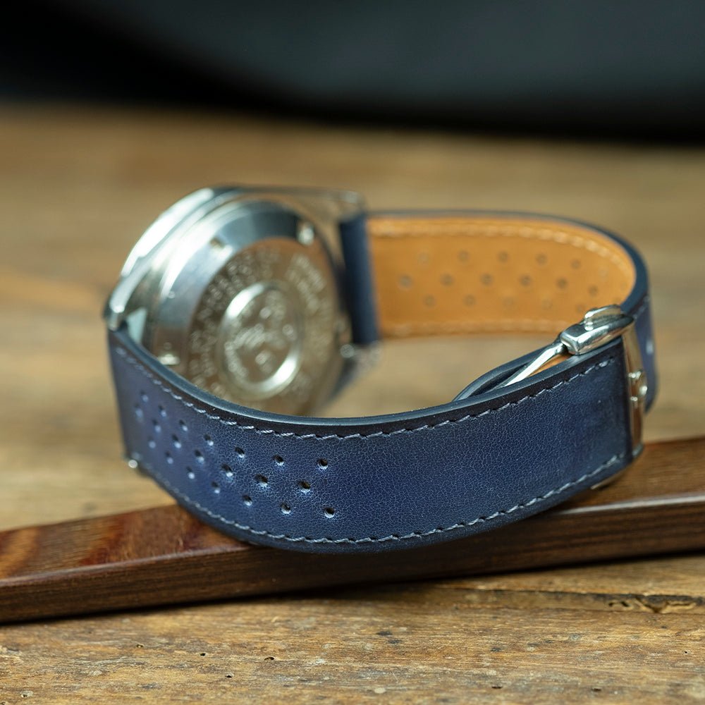 Blue shark watch online band